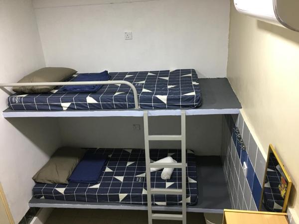 Thian Siong Inn : photo 2 de la chambre chambre triple basique avec salle de bains commune