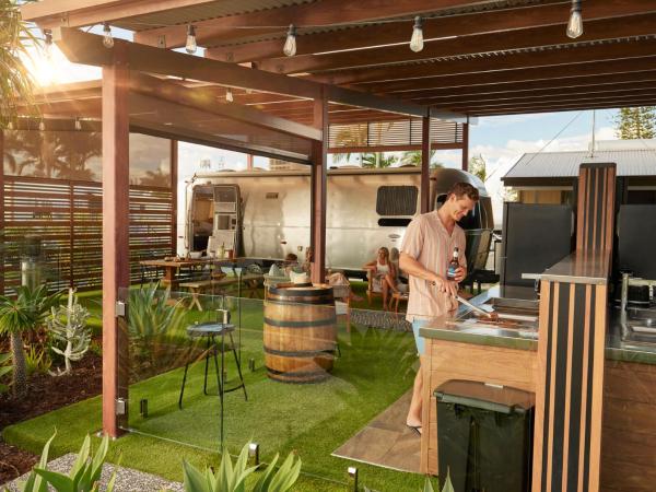 Brisbane Holiday Village : photo 2 de la chambre airstream caravan glamping