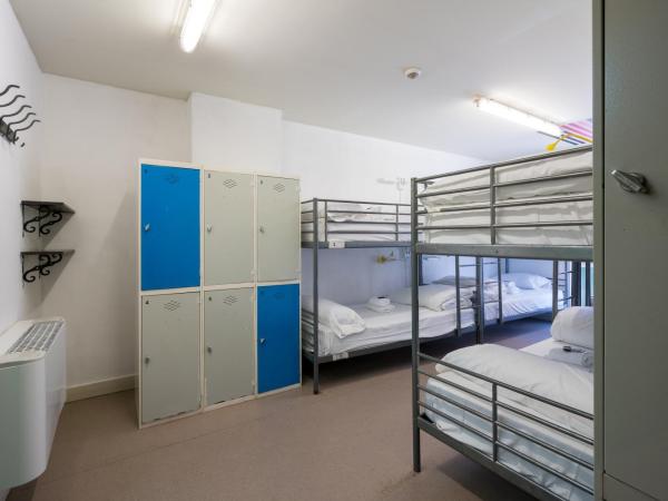 Ganbara Hostel - Self Check In : photo 7 de la chambre lit dans dortoir de 8 lits