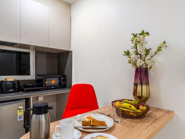 Eminent Suites and Apartments : photo 3 de la chambre suite deluxe