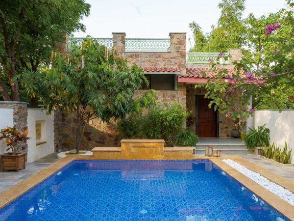 Vatsalya Vihar - A Luxury Pool Villas Resort : photo 2 de la chambre villa avec piscine privée