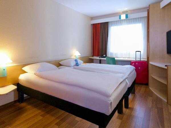 ibis Berlin City Potsdamer Platz : photo 5 de la chambre chambre lits jumeaux