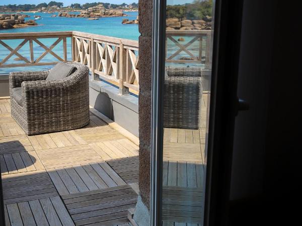Logis Hôtel Saint Guirec Et De La Plage : photo 5 de la chambre chambre triple - vue sur mer
