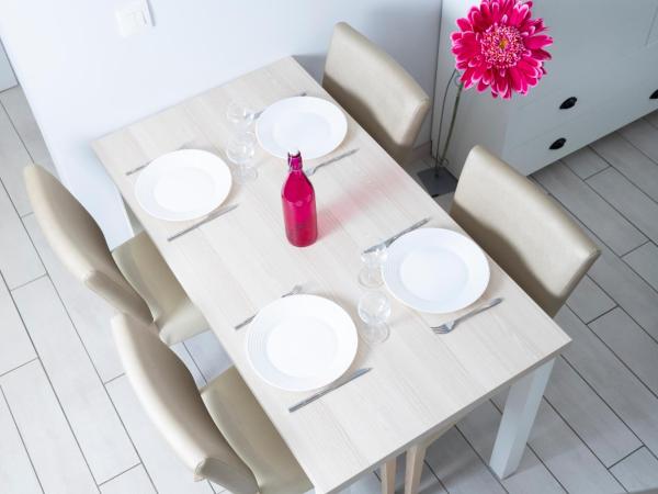 Hotel La Ciotat - A deux pas de l'eau : photo 9 de la chambre appartement 2 chambres en duplex - nerina