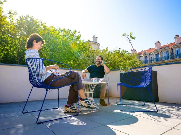 The People - Marseille : photo 2 de la chambre chambre double avec terrasse