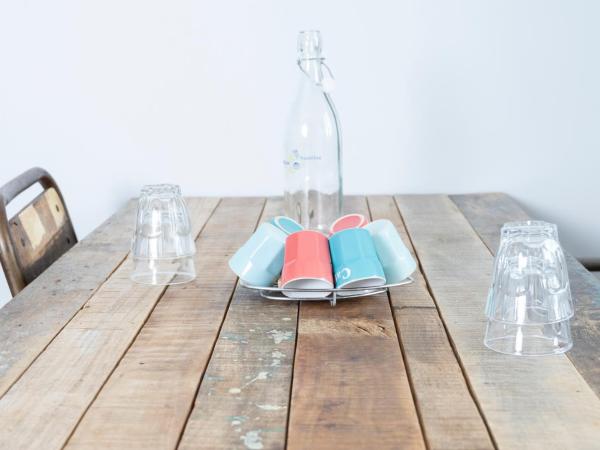 Hotel La Ciotat - A deux pas de l'eau : photo 10 de la chambre appartement 1 chambre avec balcon et vue sur mer