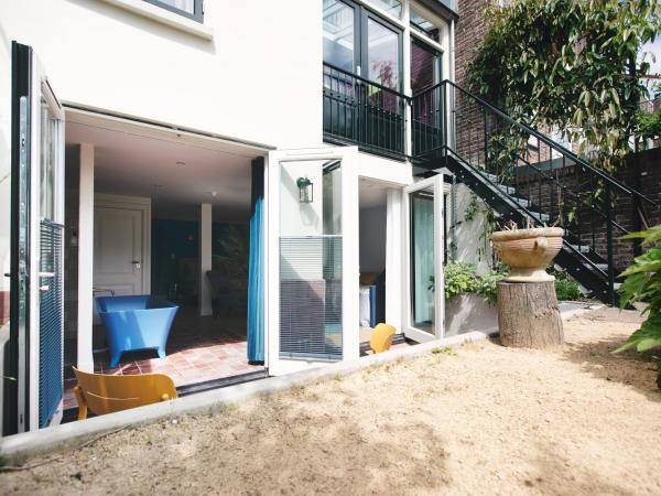 MUZE Hotel Utrecht : photo 5 de la chambre chambre triple avec baignoire