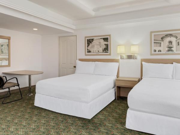 Hotel Monterrey Macroplaza : photo 4 de la chambre chambre double standard avec 2 lits doubles
