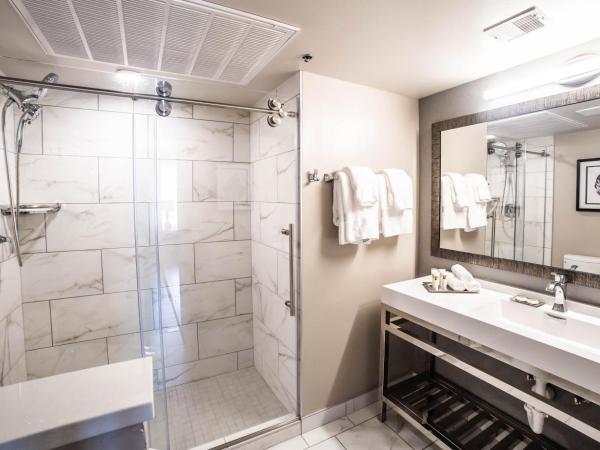 Seven Gables Inn, St Louis West, a Tribute Portfolio Hotel : photo 2 de la chambre chambre lit king-size premium