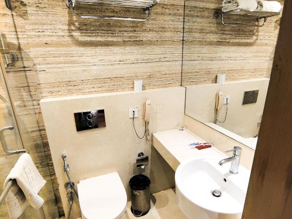 Ramee Guestline Hotel Khar : photo 5 de la chambre deluxe room with cookie platter, hi-tea, in-room breakfast & 15 % discount on food and laundry