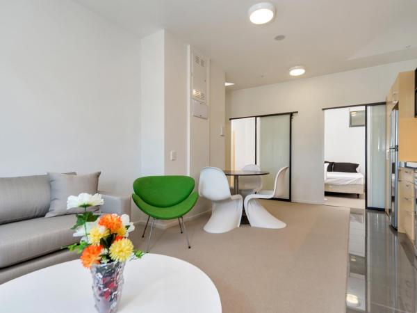 MCentral Apartments Manukau : photo 2 de la chambre appartement 4 chambres