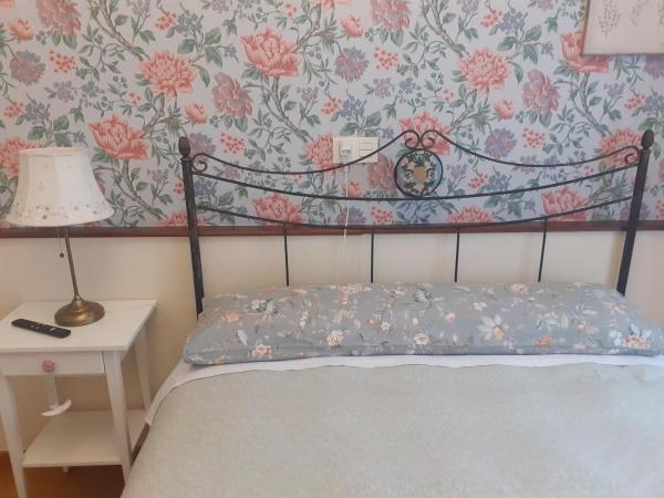 Uría 25 rooms : photo 8 de la chambre chambre double avec salle de bains privative