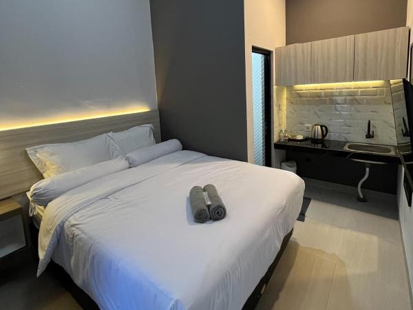 Kaira Room Guest House Syariah Mitra RedDoorz : photo 9 de la chambre chambre double standard