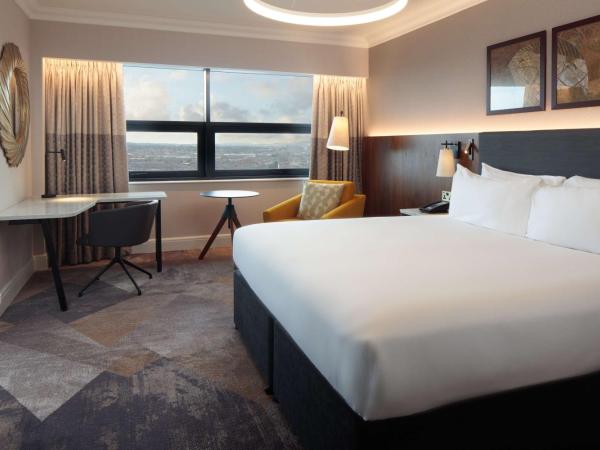 Hilton Belfast : photo 1 de la chambre suite exécutive lit king-size