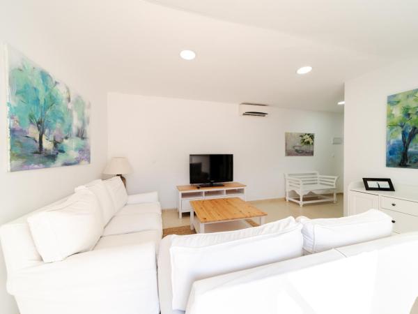 Alojamiento Rural Finca Barral : photo 4 de la chambre suite familiale