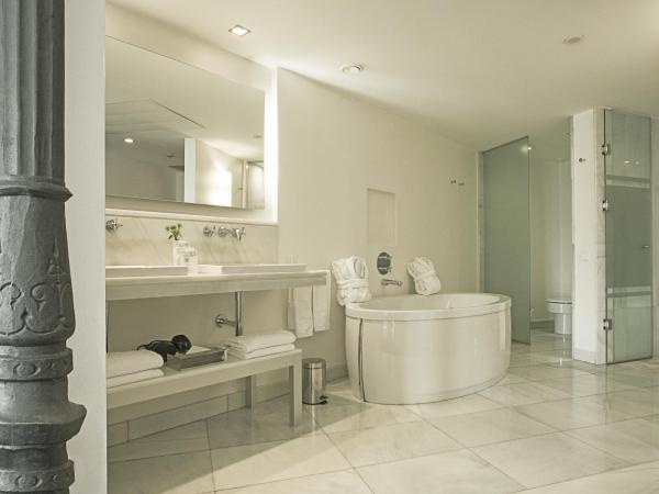 Hospes Puerta de Alcalá, a Member of Design Hotels : photo 4 de la chambre chambre deluxe double ou lits jumeaux