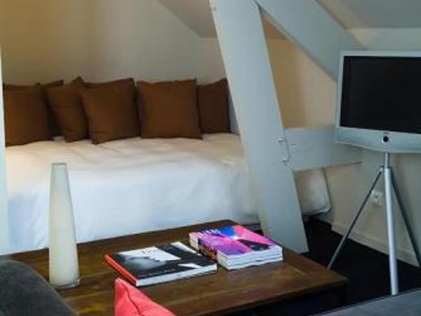 Pol Hotel : photo 2 de la chambre suite familiale (4 personnes)