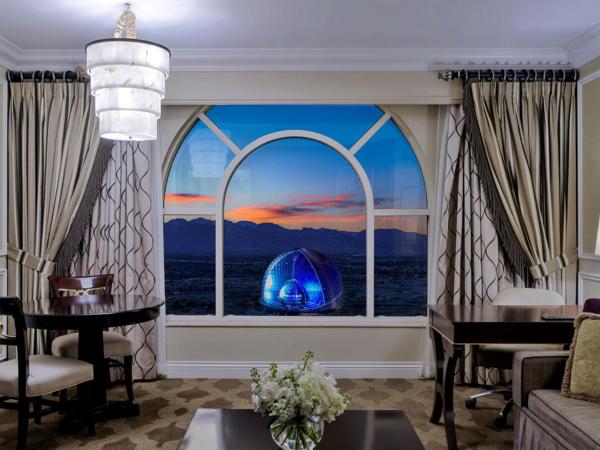 The Venetian® Resort Las Vegas : photo 3 de la chambre suite vénitienne de luxe avec lit king-size - vue sur sphère