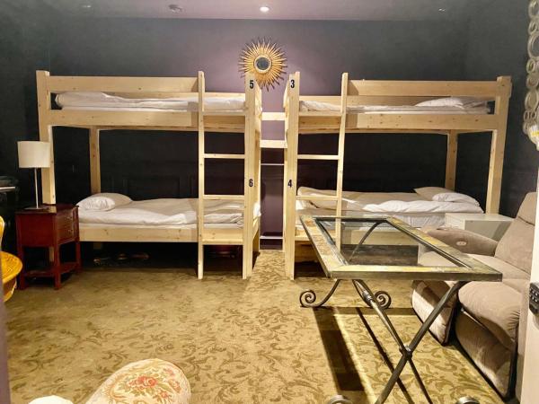 Vancouver Luxury Guest House : photo 5 de la chambre chambre quadruple