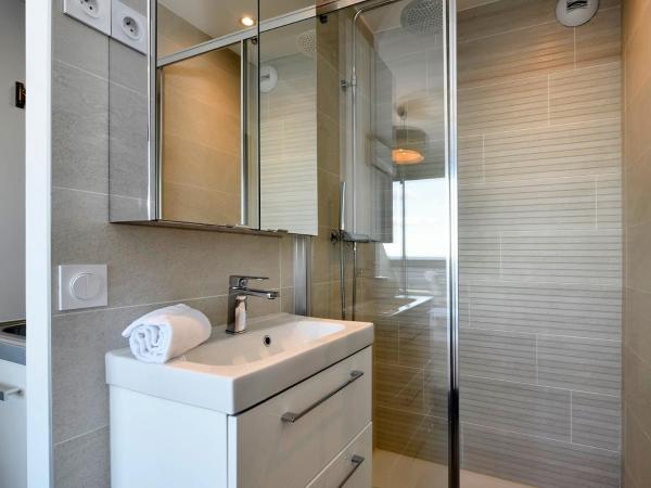 Studio Village Naturiste Hôtel Restaurant Libertin Cap d Agde : photo 8 de la chambre studio deluxe