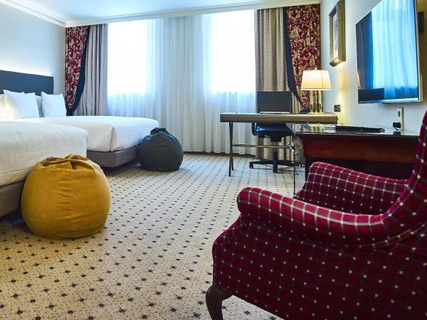 Hilton Antwerp Old Town : photo 4 de la chambre chambre king exécutive avec 2 lits king-size