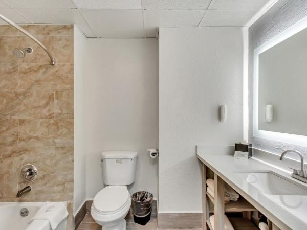 Clarion Inn Salt Lake City Airport : photo 4 de la chambre chambre 2 lits queen-size - non-fumeurs