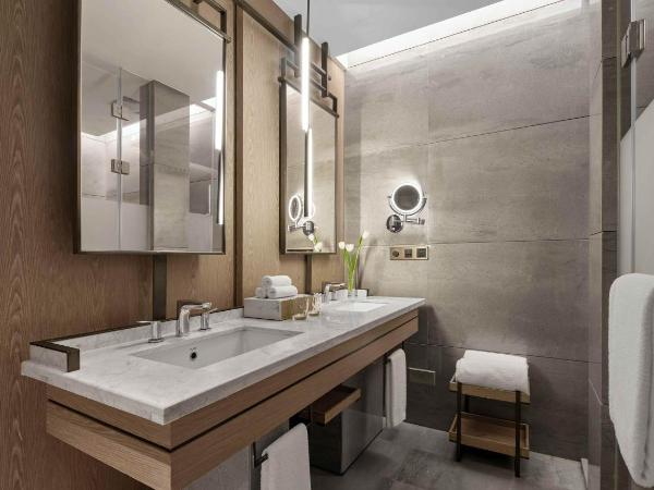 Vignette Collection Hangzhou Huaxia Center Hotel, an IHG Hotel : photo 4 de la chambre chambre premium