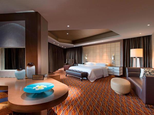 Sheraton Grand Bangalore Hotel at Brigade Gateway : photo 2 de la chambre presidential suite, club lounge access, 1 bedroom, 1 king