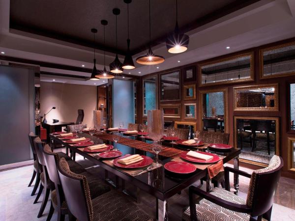 Sheraton Grand Bangalore Hotel at Brigade Gateway : photo 7 de la chambre presidential suite, club lounge access, 1 bedroom, 1 king