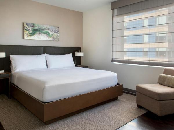 Element Boston Seaport District : photo 3 de la chambre chambre lit king-size traditionnelle