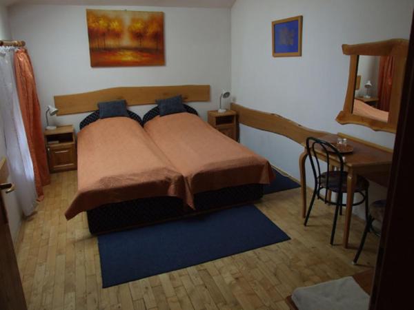 Hotel Diána : photo 4 de la chambre chambre double ou lits jumeaux