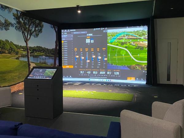 STAYnGOLF : photo 1 de la chambre chambre double ou lits jumeaux de luxe avec accès piscine