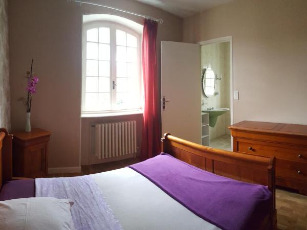 le relais fleuri : photo 6 de la chambre chambre double avec salle de bains privative