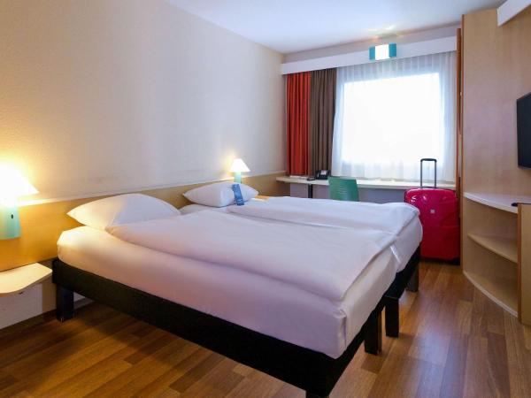 ibis Berlin City Potsdamer Platz : photo 1 de la chambre chambre lits jumeaux