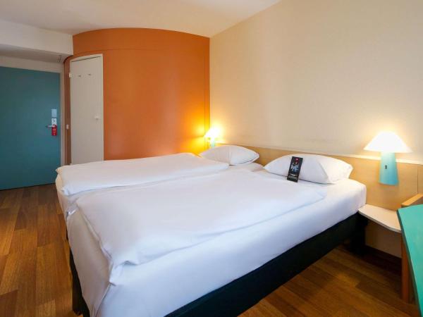 ibis Berlin City Potsdamer Platz : photo 2 de la chambre chambre lits jumeaux