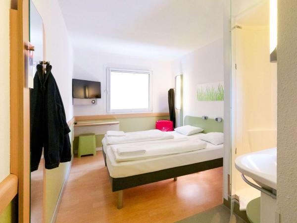 Ibis budget Berlin Potsdamer Platz : photo 1 de la chambre chambre lits jumeaux