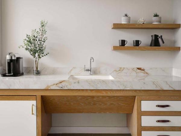 Hotel La Jolla, Curio Collection by Hilton : photo 6 de la chambre suite lit king-size - vue sur océan