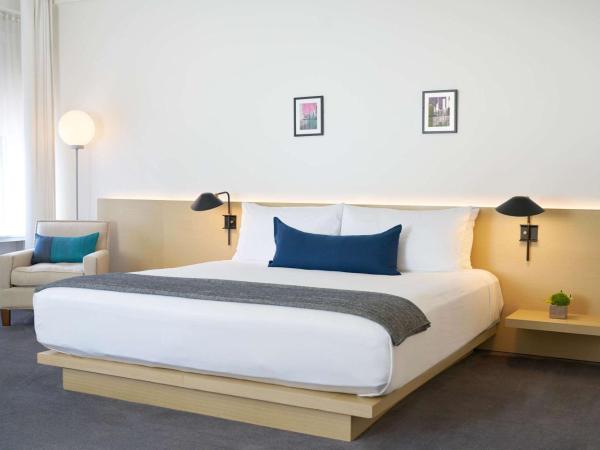 Ambassador Chicago, part of JdV by Hyatt : photo 1 de la chambre suite 1 chambre lit king-size avec canapé-lit