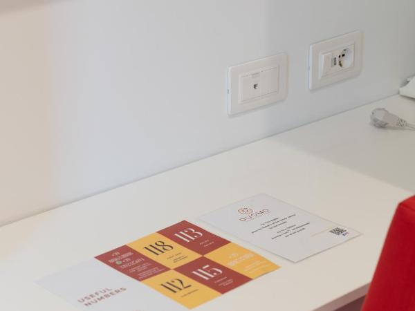 Duomo Guest House : photo 7 de la chambre chambre double ou lits jumeaux avec balcon