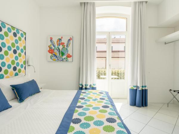 Duomo Guest House : photo 2 de la chambre chambre double ou lits jumeaux - vue sur ville