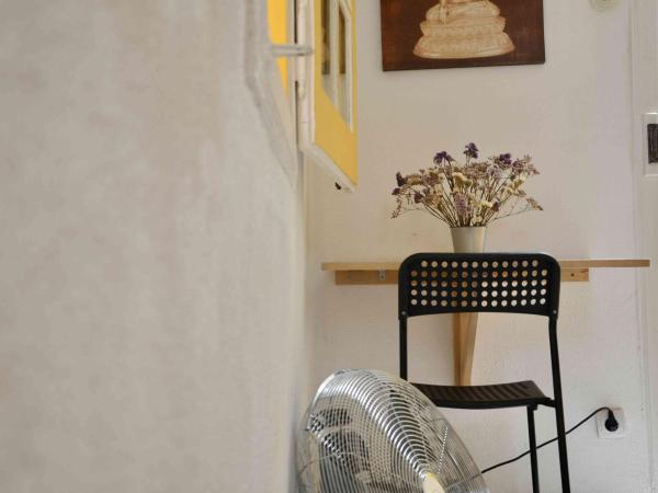 RIA Terrace : photo 4 de la chambre chambre double standard avec salle de bains commune