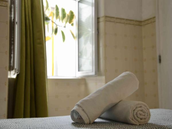 RIA Terrace : photo 4 de la chambre chambre double standard avec salle de bains commune