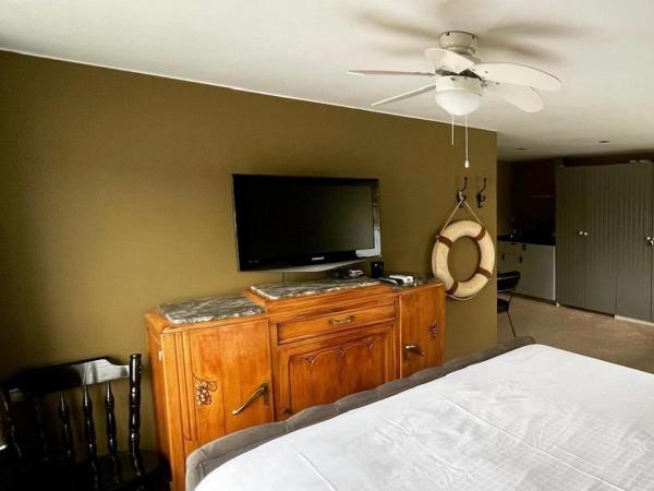 Amster Houseboat Bed without Breakfast : photo 4 de la chambre chambre lit king-size - vue sur lac