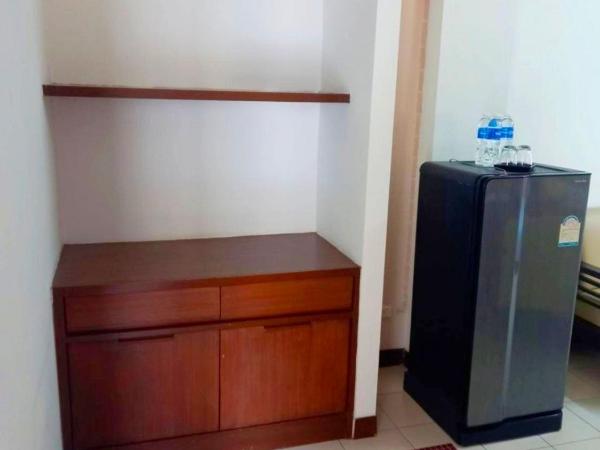 Mansion Sarasinee @ Chatuchak : photo 2 de la chambre chambre quadruple avec balcon