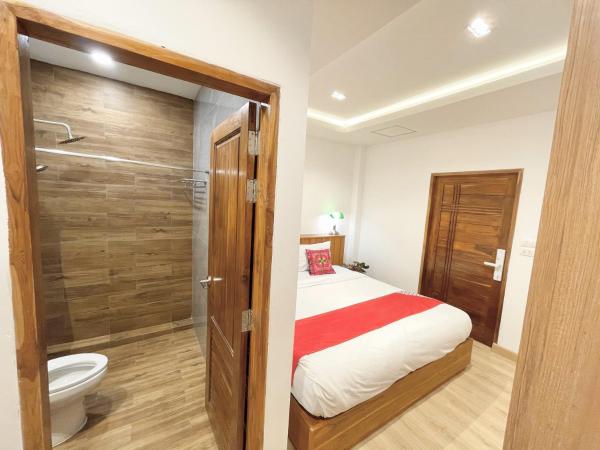 Ashi Hostel : photo 3 de la chambre chambre lit king-size supérieure