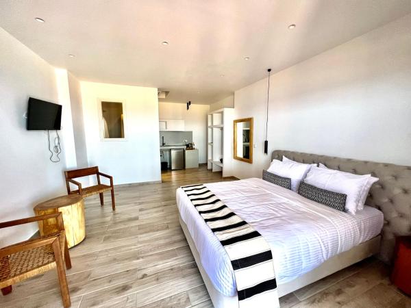 Akre Hotel : photo 5 de la chambre suite - vue sur piscine