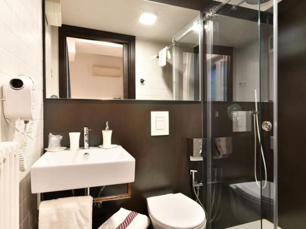 B&B Donna Eleonora : photo 2 de la chambre chambre simple Économique