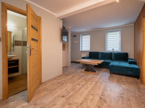 Zielony Zakątek Karpacz Apartamenty : photo 2 de la chambre chambre familiale