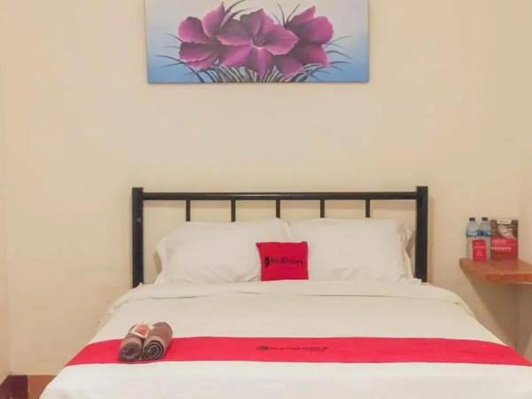 RedDoorz Syariah at Prapen Jaya Surabaya : photo 3 de la chambre chambre double standard