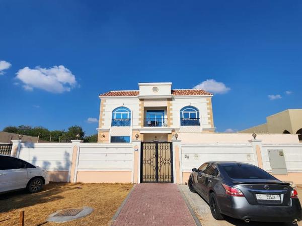 Small single room inside luxurious villa : photo 5 de la chambre petite chambre double